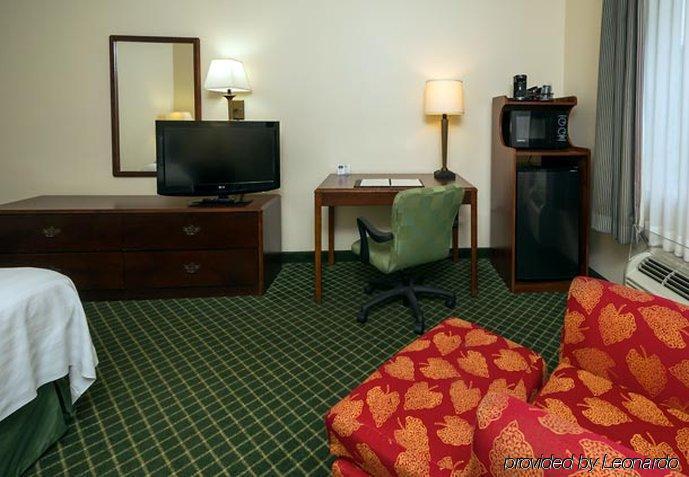 Fairfield Inn Таскалуса Номер фото